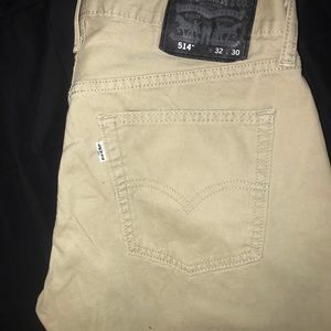 Levi Strauss men’s khaki color